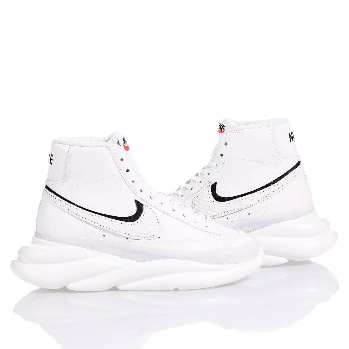 Nike Wave Black & White