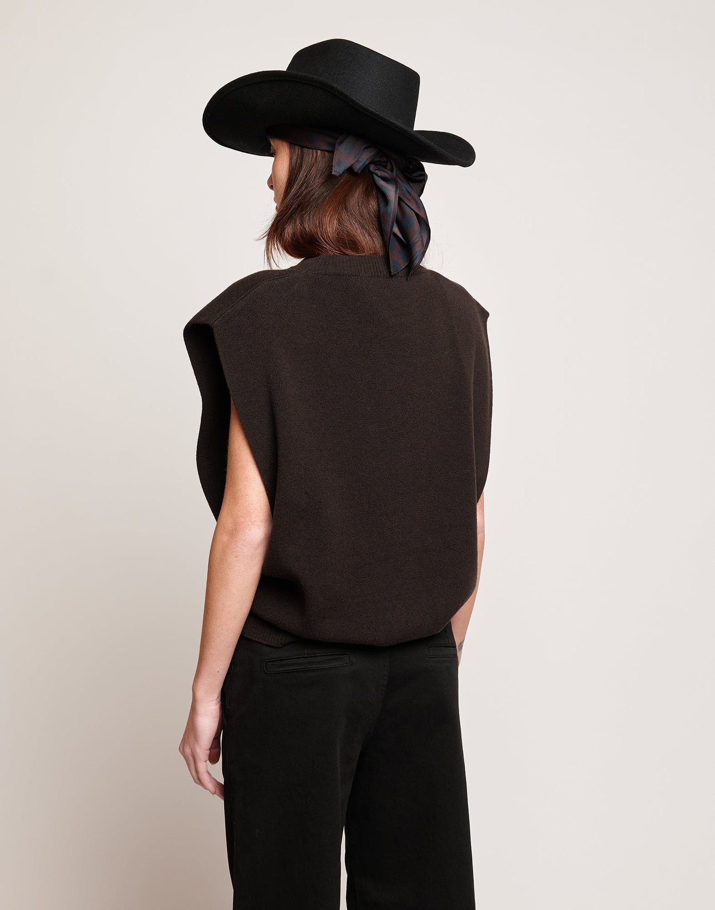 DOUUOD Gilet Girocollo in Lana e Cashmere Ciocco