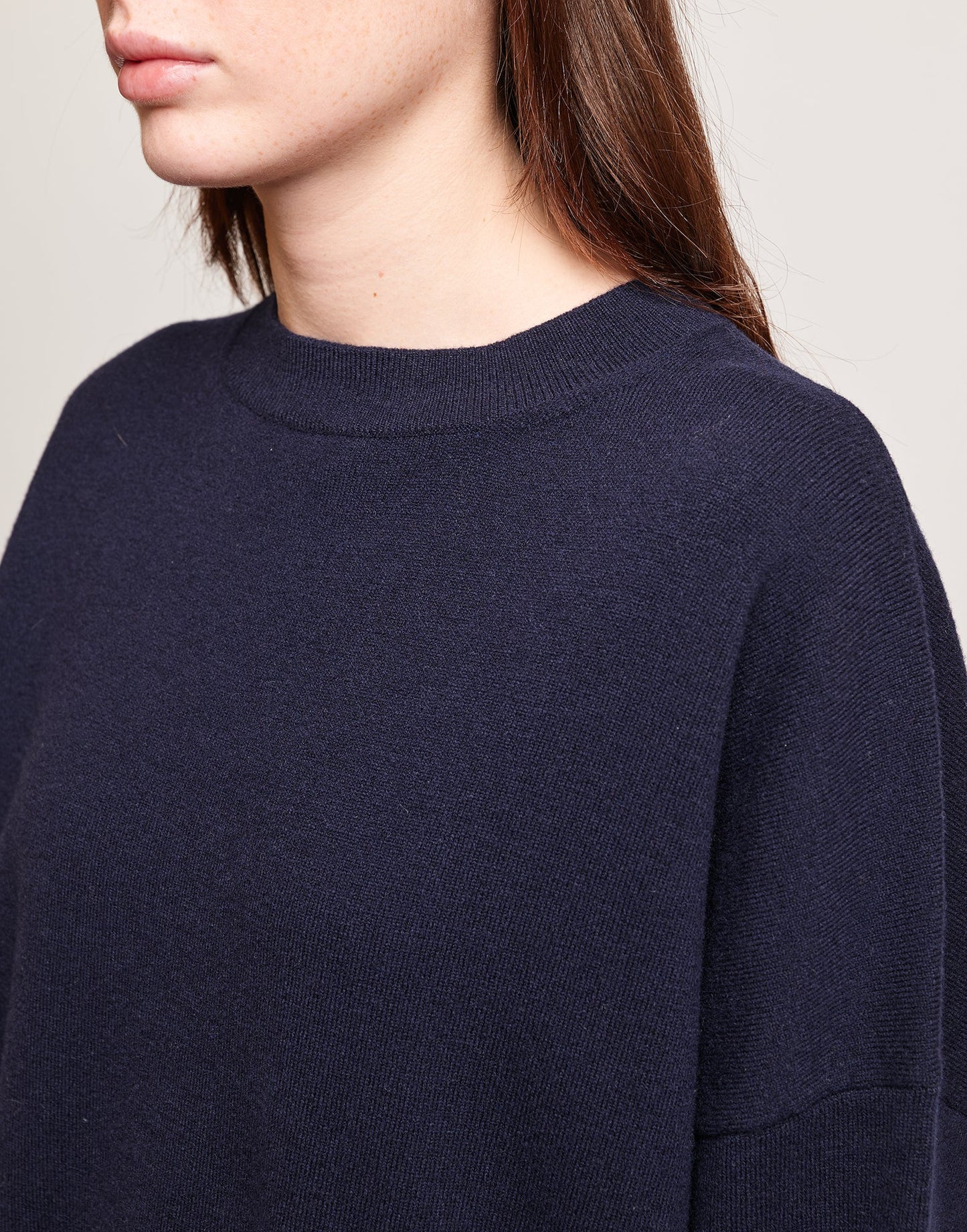 DOUUOD Maglione Kimono Girocollo in Lana e Cashmere Oltremare