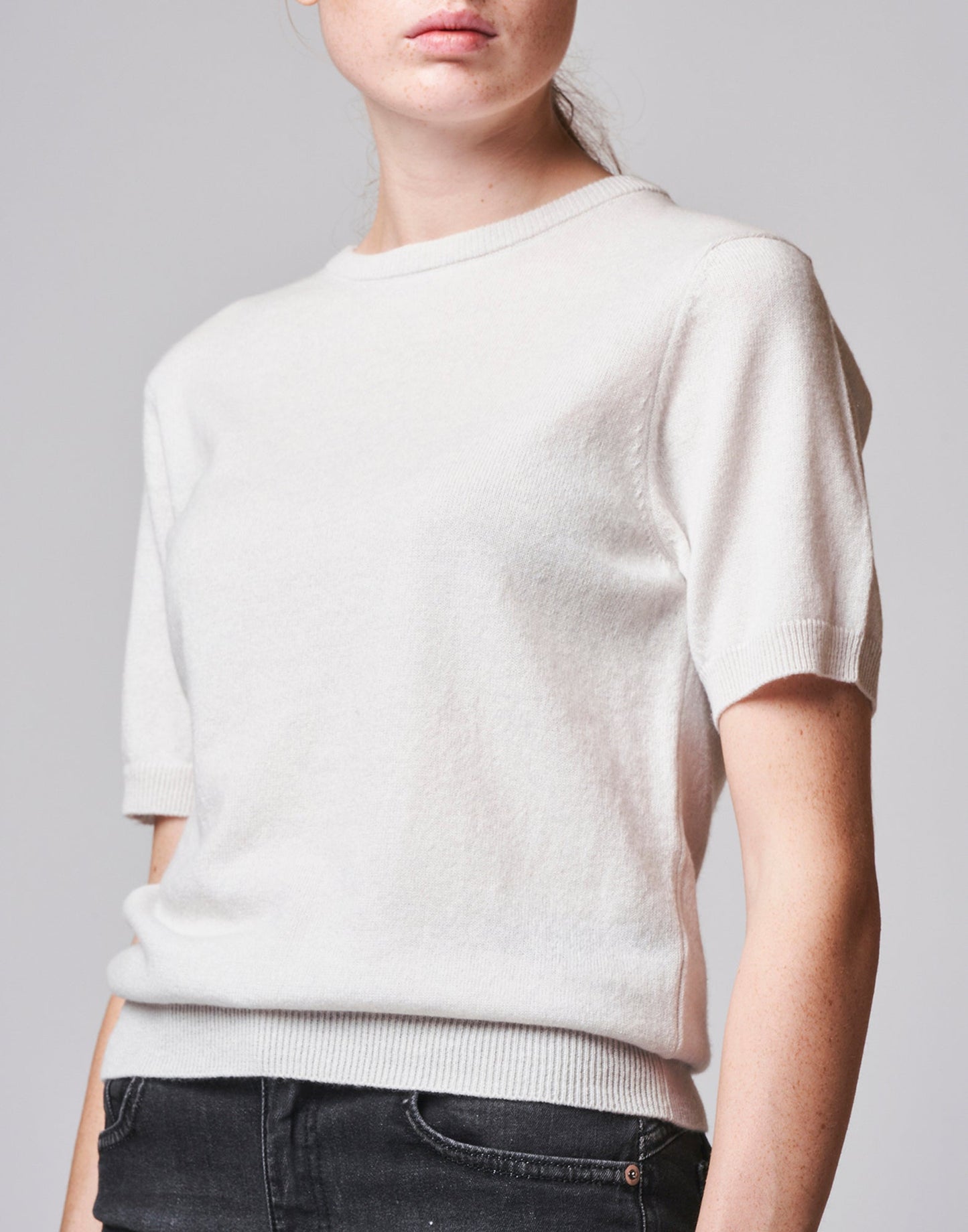 DOUUOD Maglioncino a mezze maniche in soft cashemere