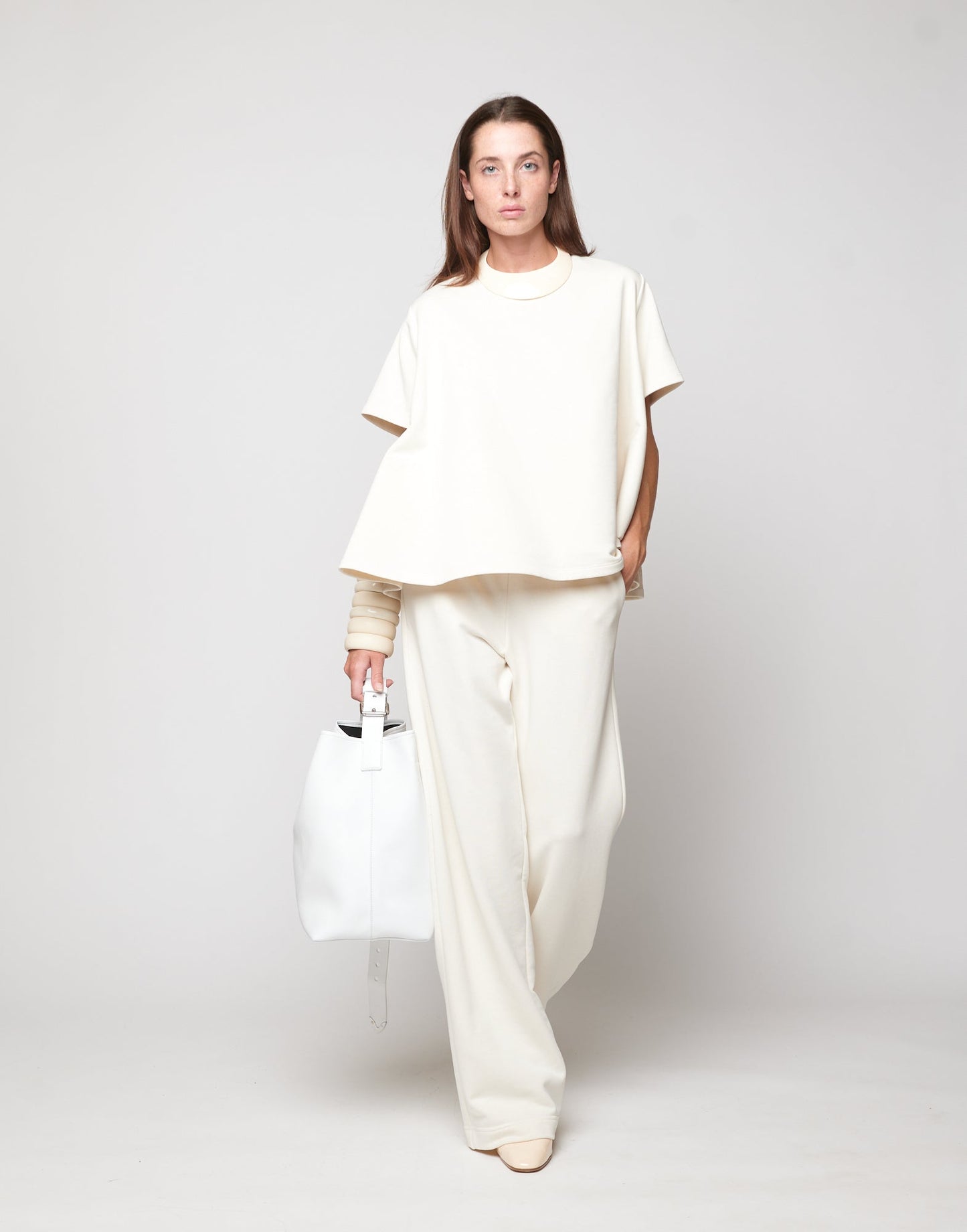 DOUUOD Borsa a Secchiello Tilla in Pelle Mousse Off White